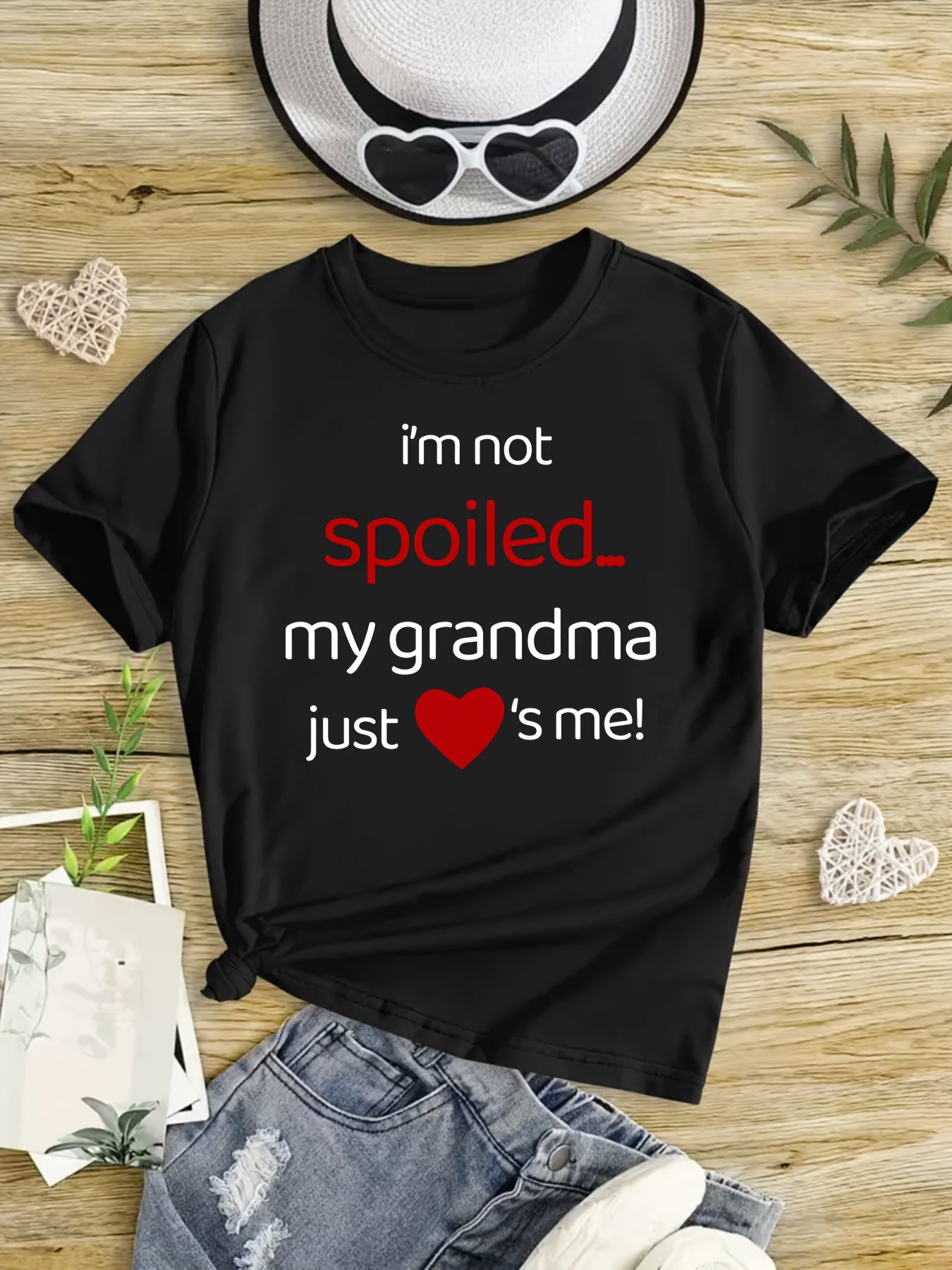 "My Grandma Just Loves Me" Girls' Positioning Printed T-shirts, Classic Crew Neck Short Sleeve T-Shirts, Comfortable & Stylish Tops For Summer, Spring & Fall, Kid T-shirt For Casual Everyday Wear, Ideal Gift For Girls