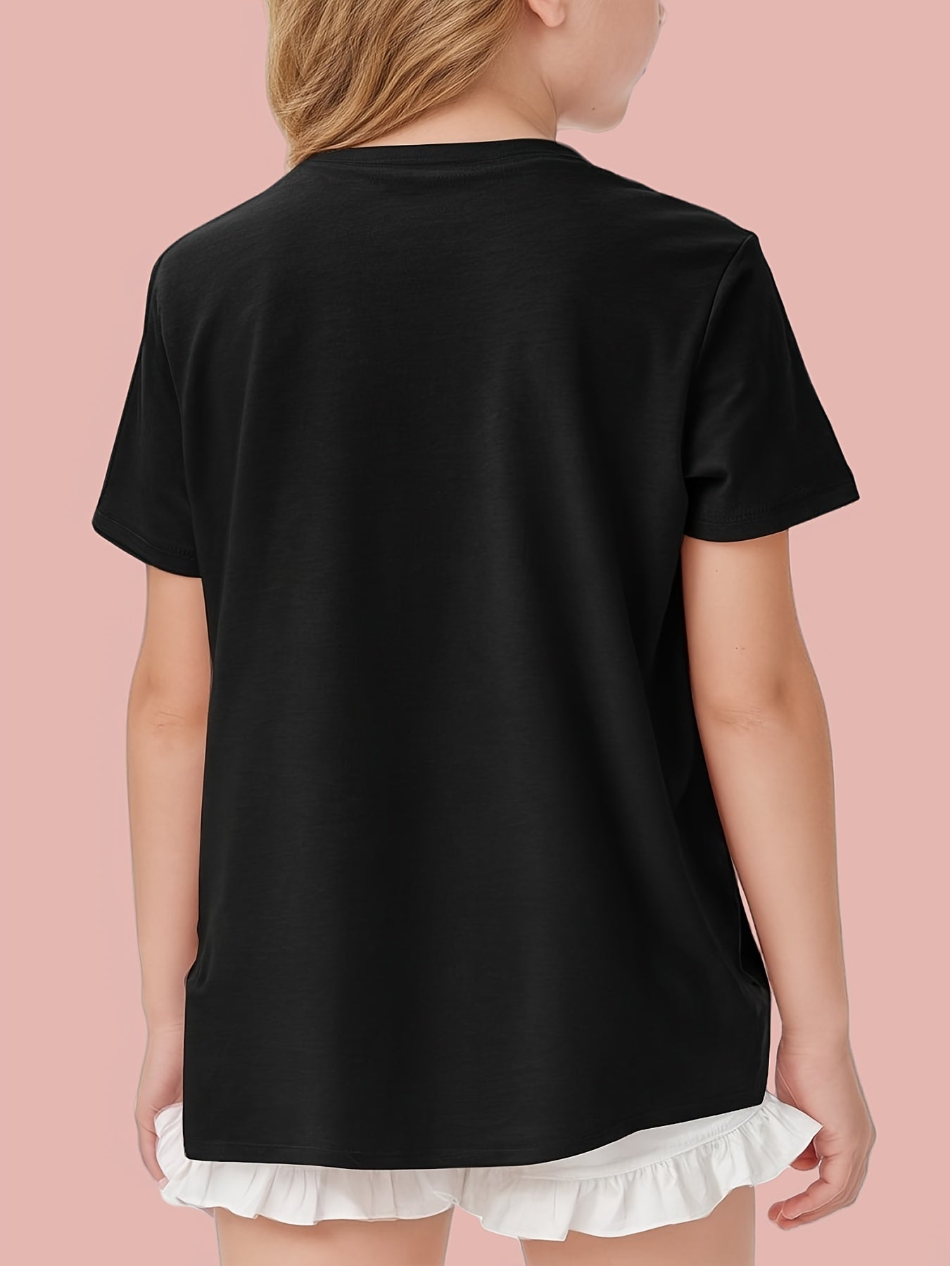 "My Grandma Just Loves Me" Girls' Positioning Printed T-shirts, Classic Crew Neck Short Sleeve T-Shirts, Comfortable & Stylish Tops For Summer, Spring & Fall, Kid T-shirt For Casual Everyday Wear, Ideal Gift For Girls